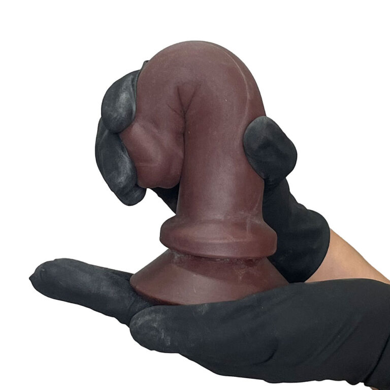 Pênis Pequeno 13,5cm x 3,5cm Realista Cyberskin Marrom com Ventosa - Imagem 12