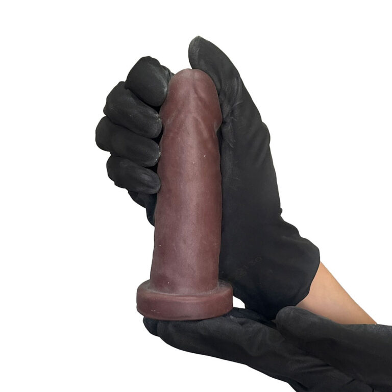 Pênis Pequeno 13cm x 3,5cm Realista Cyberskin Marrom - Imagem 6