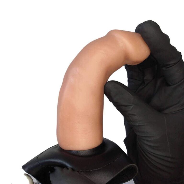 Cinta Peniana Dupla 2 Pênis de 14cm x 3,5cm com Vibro Duplo Bege - Imagem 6