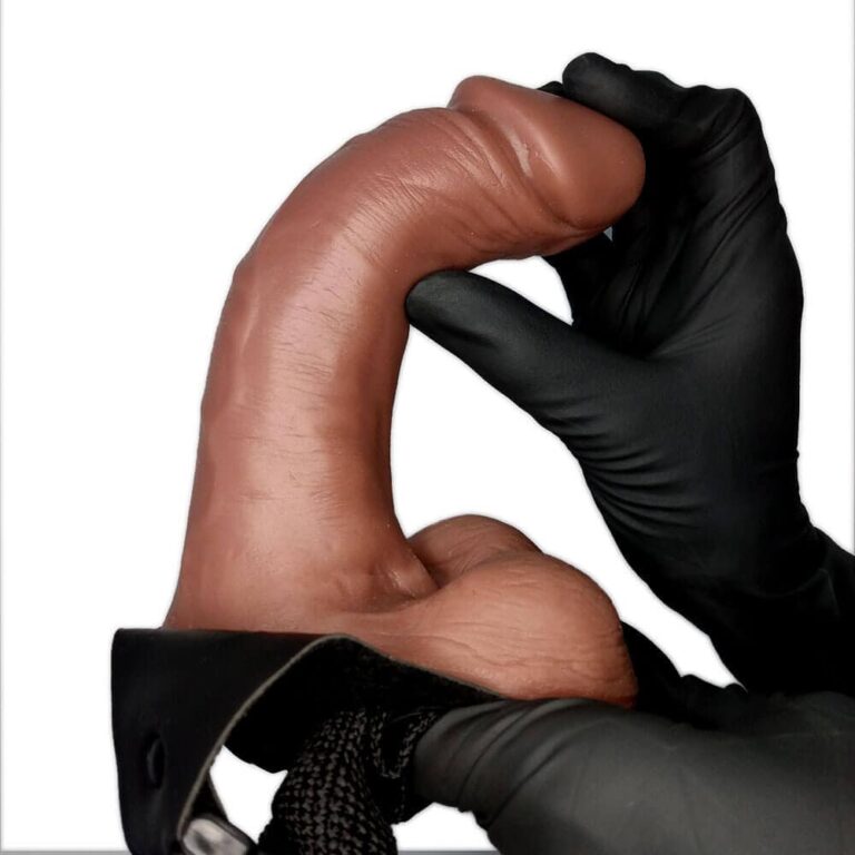 Cinta Peniana Grande 17,5cm x 4cm com Pênis, Escroto e Vibro Marrom - Imagem 4