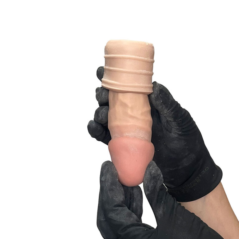 Capa Peniana 17cm x 4cm Realista/Cyberskin para Aumentar ou Engrossar o Pênis Bege - Imagem 13