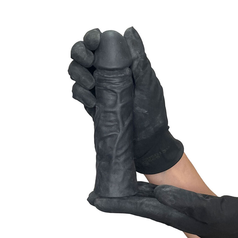 Capa Peniana 16cm x 4cm Realista/Cyberskin para Aumentar ou Engrossar o Pênis Preta - Imagem 5