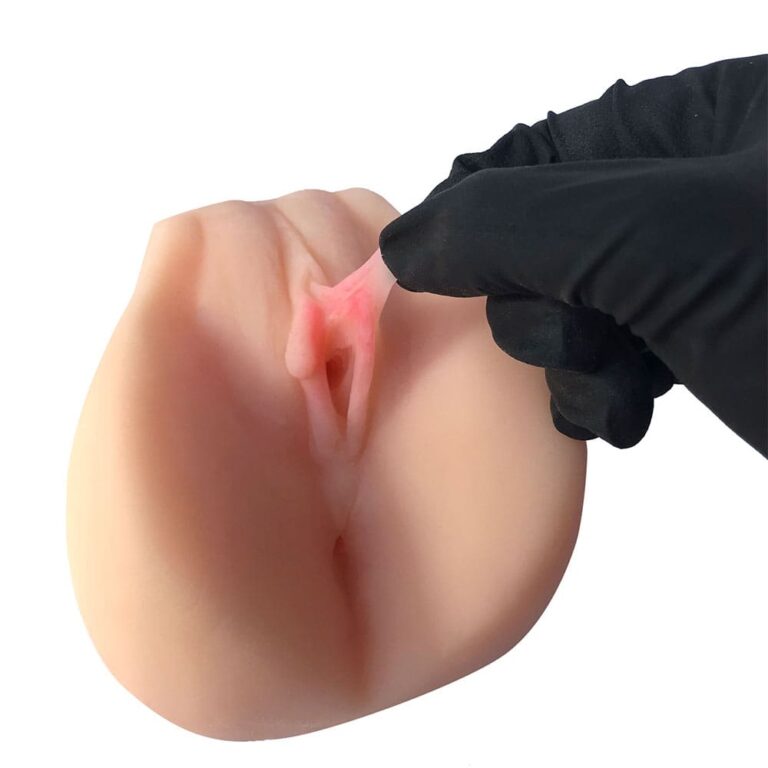 Masturbador masculino vagina e ânus, lábios bem demarcados, túnel interno apertado e texturizado com vibro 18cm x 11cm - Imagem 7