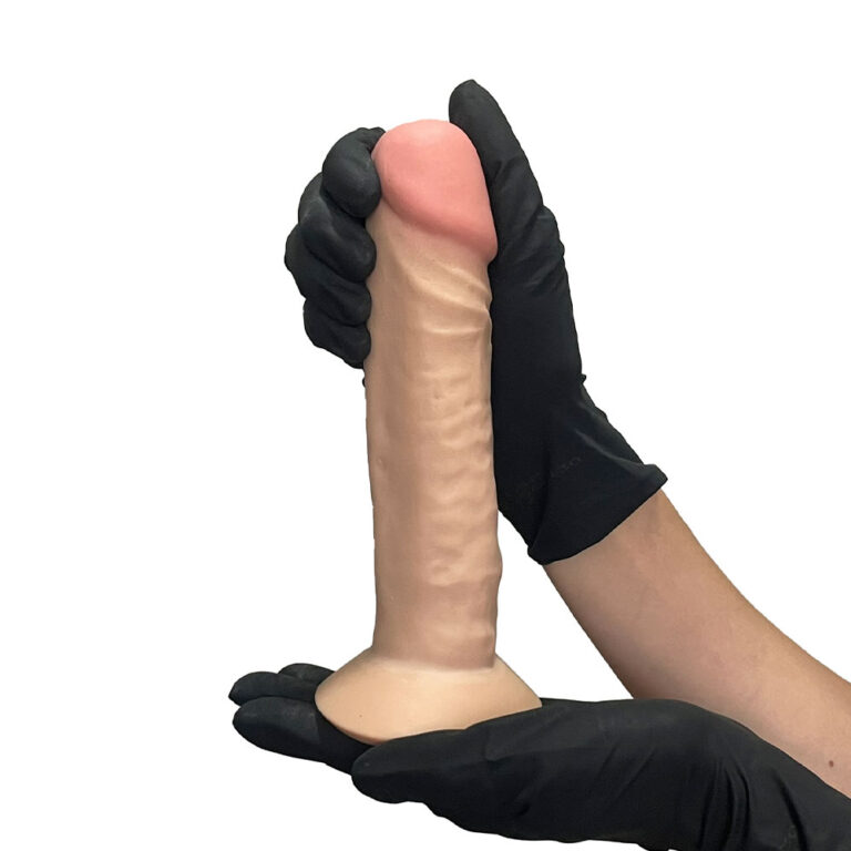 Pênis Grande 17cm x 4,5cm Recarregável com Vibração e Controle Remoto Realista Cyberskin Bege com Ventosa - Imagem 5