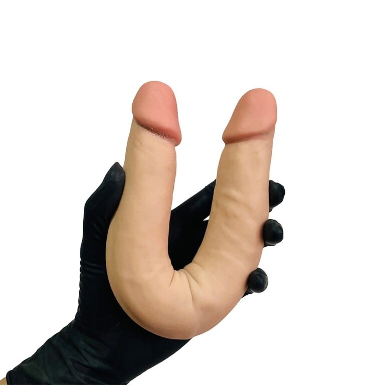Pênis Duas Pontas / Duas Cabeças 31cmx3,5cm (15,5cm cada lado) Cyberskin Bege - Imagem 13