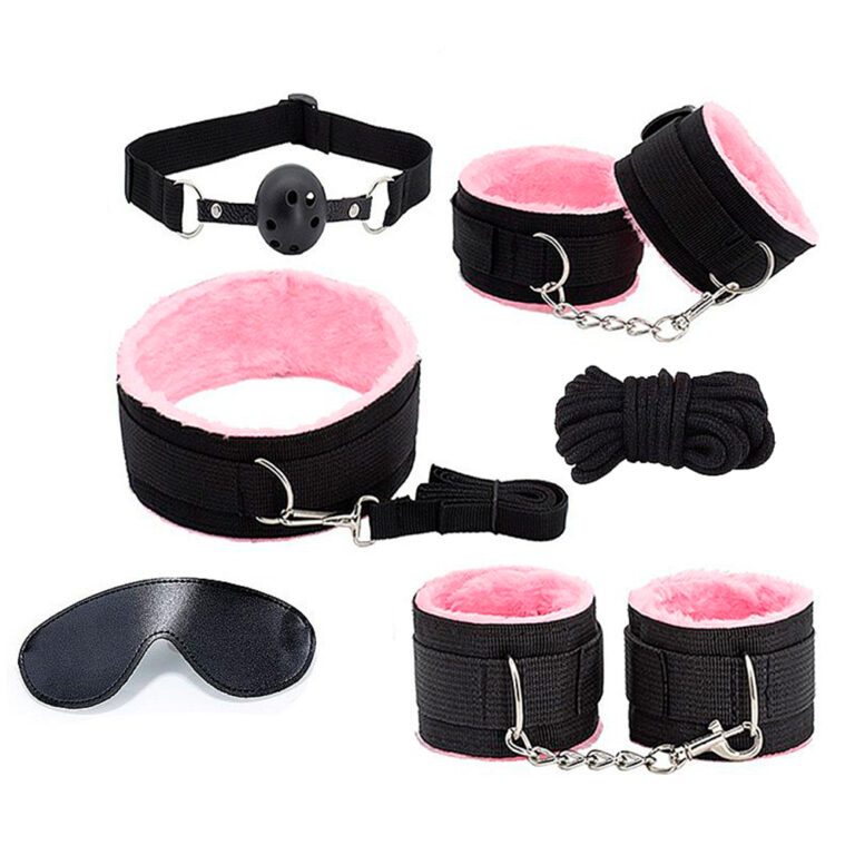 Kit Sado Pelúcia e Fivelas com 6 itens Preto e Rosa